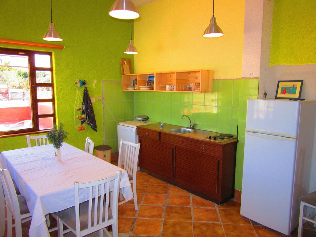 Basil Apartments And Rooms Betina  Bagian luar foto